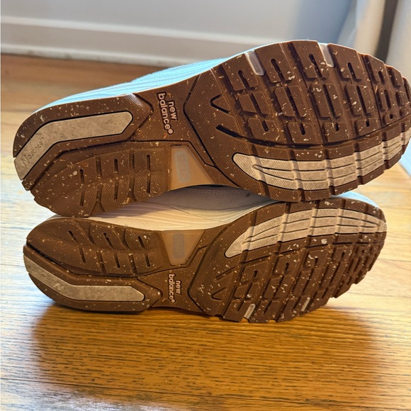 New Balance 992 MiUSA women’s 9 raw silk Sneakers - Picture 7 of 7